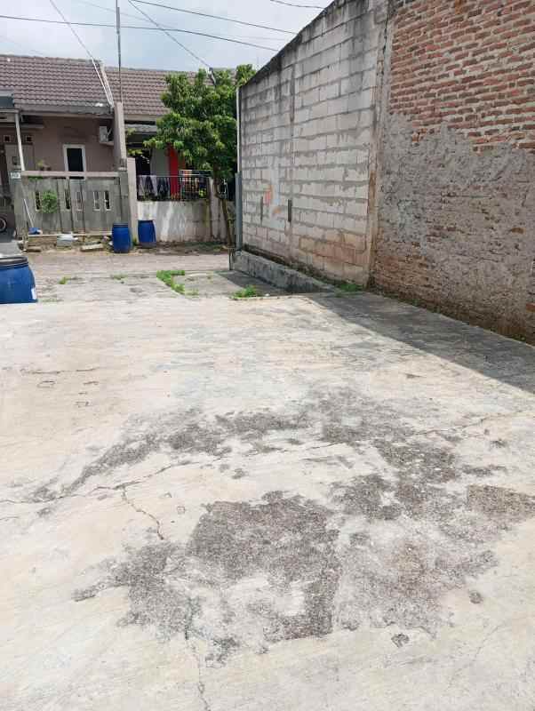 dijual rumah queen garden