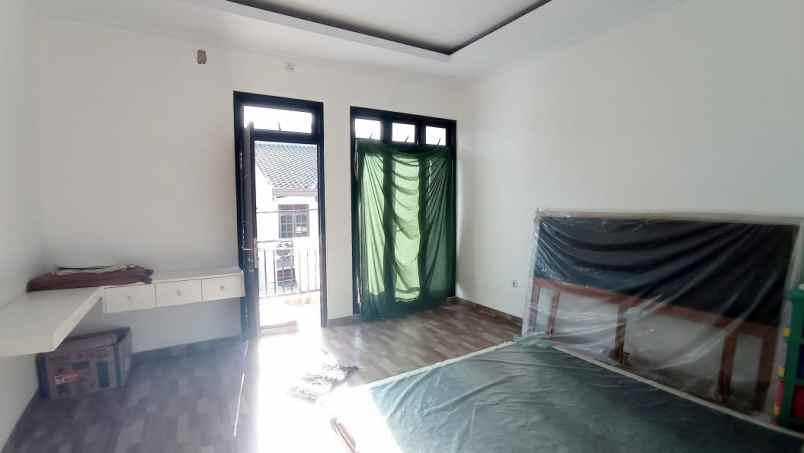 dijual rumah rawamangun