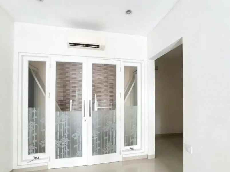 dijual rumah rawamangun