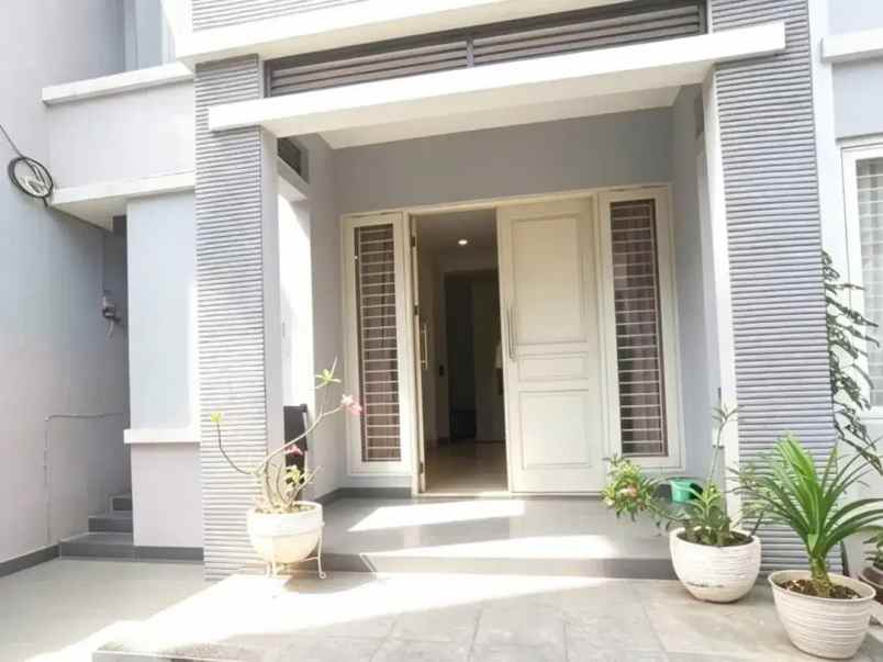 dijual rumah rawamangun