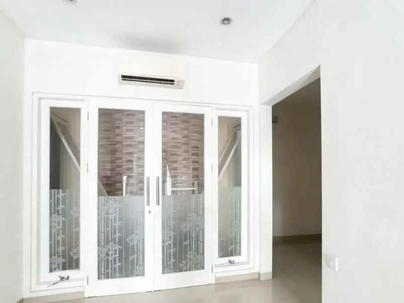 dijual rumah rawamangun