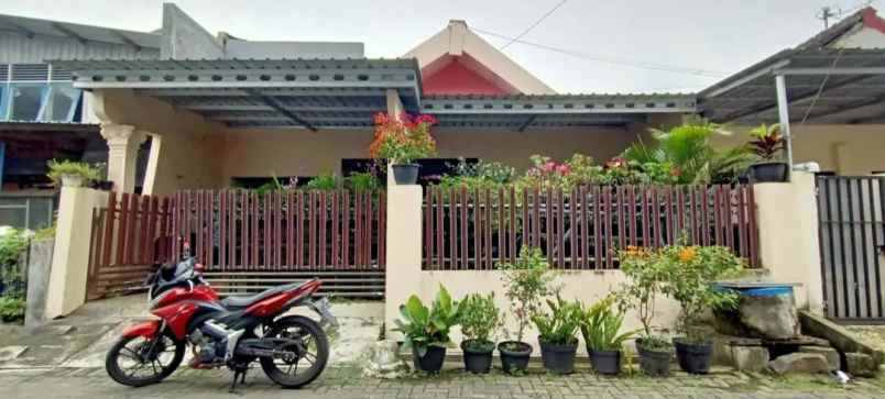 dijual rumah ready di karangayu semarang barat