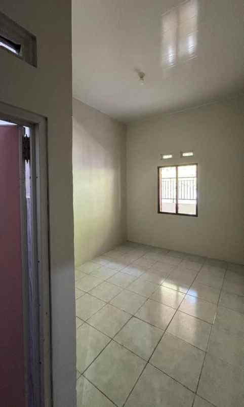 dijual rumah sambiroto
