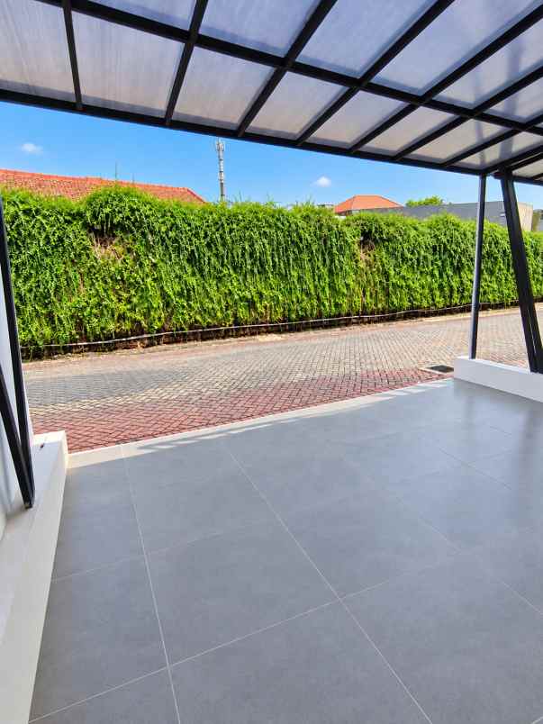 dijual rumah sawah baru