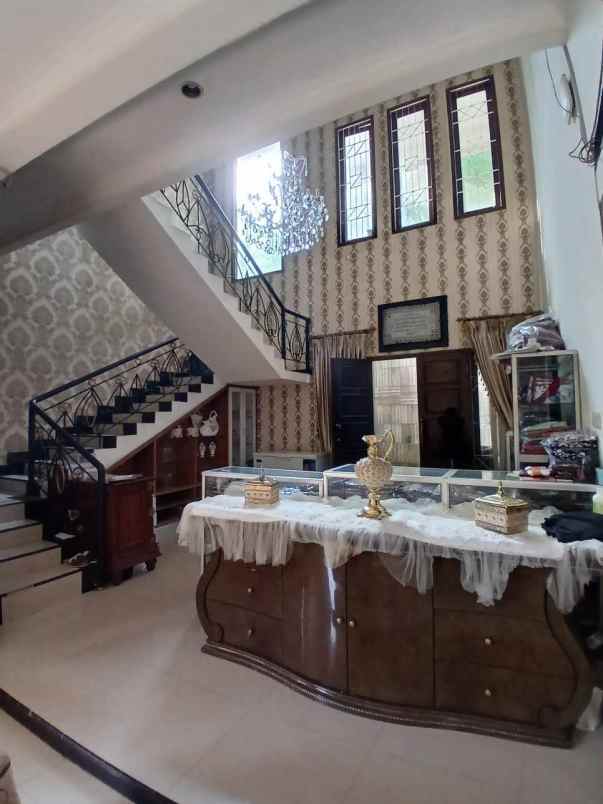 dijual rumah sawangan baru