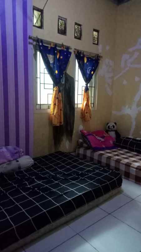 dijual rumah second strategis pinggir jalan raya
