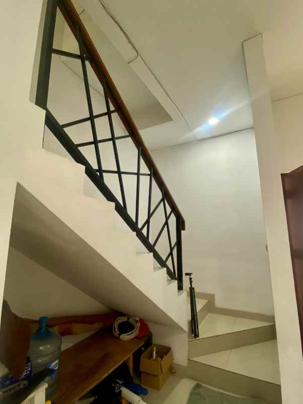dijual rumah serpong tangerang selatan