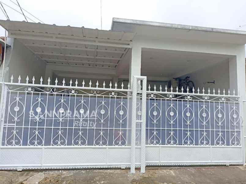dijual rumah serua depok