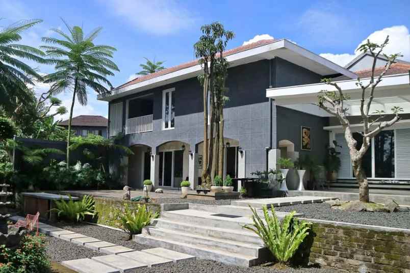 dijual rumah setiabudi regency