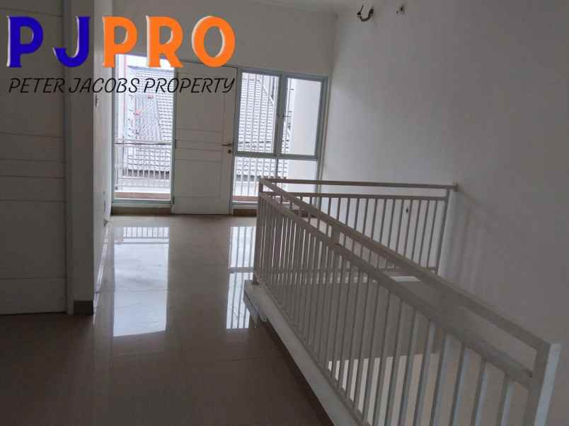 dijual rumah siap huni di harapan indah bekasi