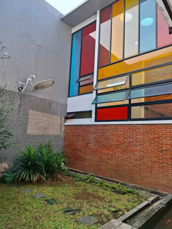 dijual rumah siap huni di kemang pratama bekasi