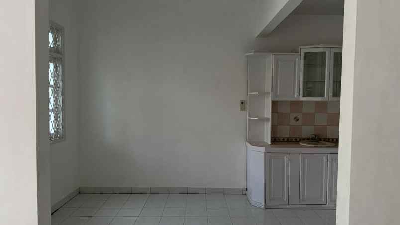 dijual rumah srondol bumi indah