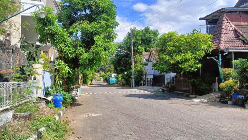 dijual rumah srondol bumi indah