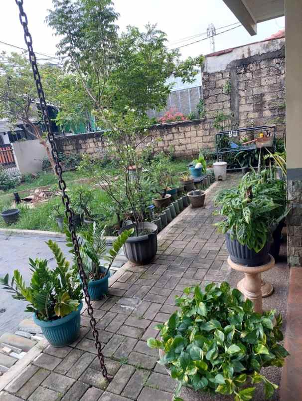 dijual rumah strategis pertukangan h ilyas