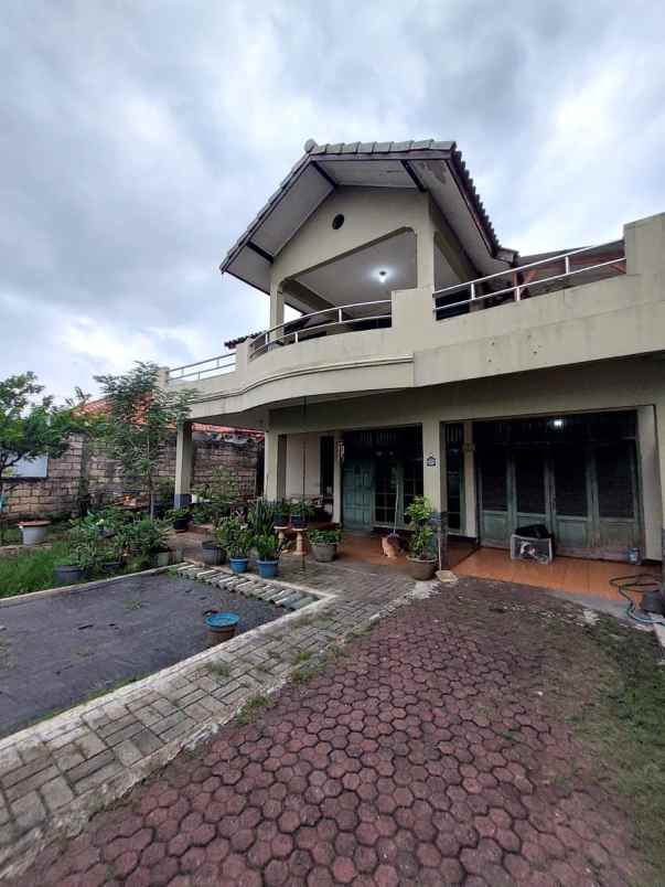 dijual rumah strategis pertukangan h ilyas