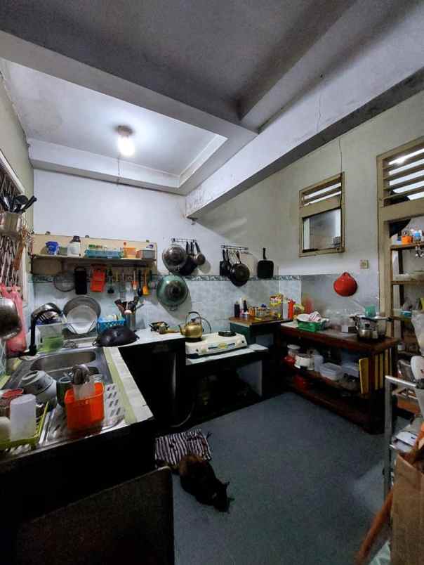 dijual rumah strategis pertukangan h ilyas