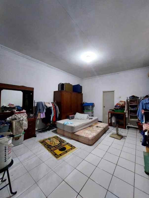 dijual rumah strategis pertukangan h ilyas
