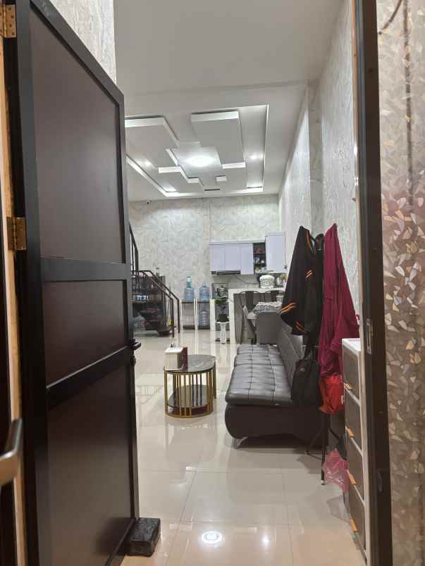 dijual rumah talaga bestari tangerang