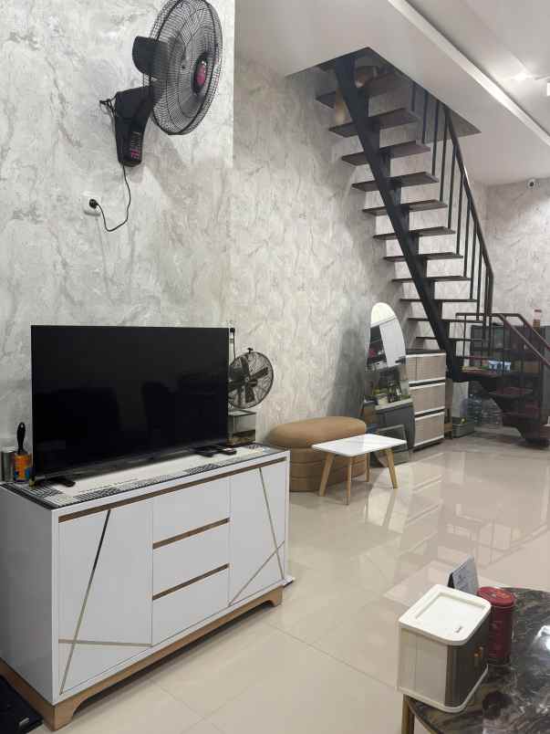 dijual rumah talaga bestari tangerang