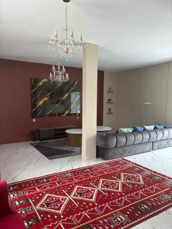 dijual rumah taman kenari nusantara cibubur