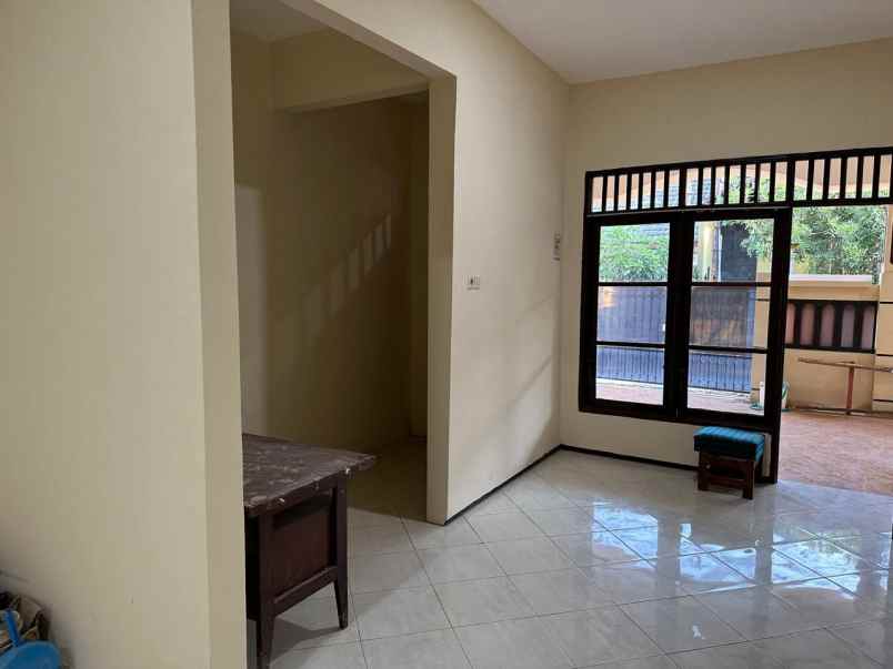 dijual rumah taman pinang indah