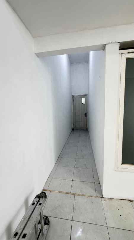 dijual rumah tasikmadu