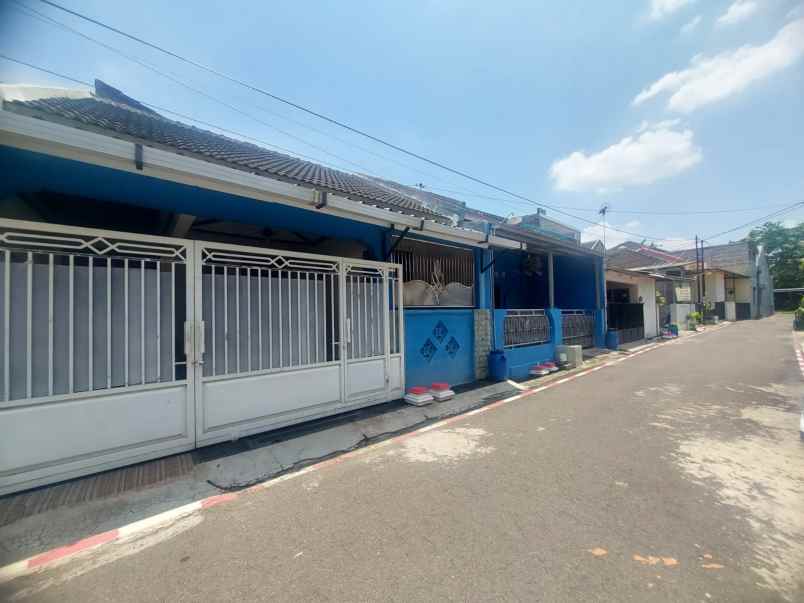 dijual rumah tembalang
