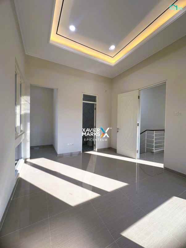 dijual rumah tenggilis tengah