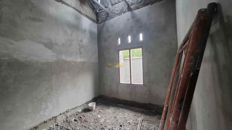 dijual rumah tirtomartani kalasan