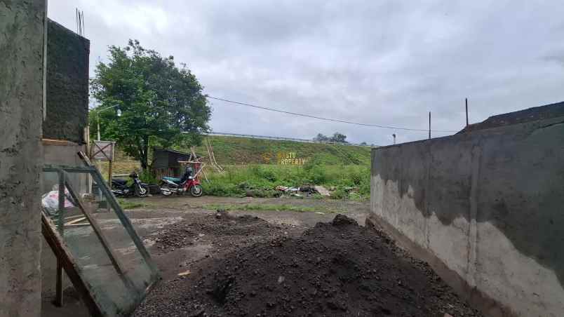 dijual rumah tirtomartani kalasan