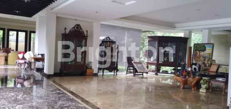 dijual rumah villa bukit permai