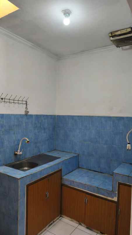dijual rumah villa mutiara gading 2