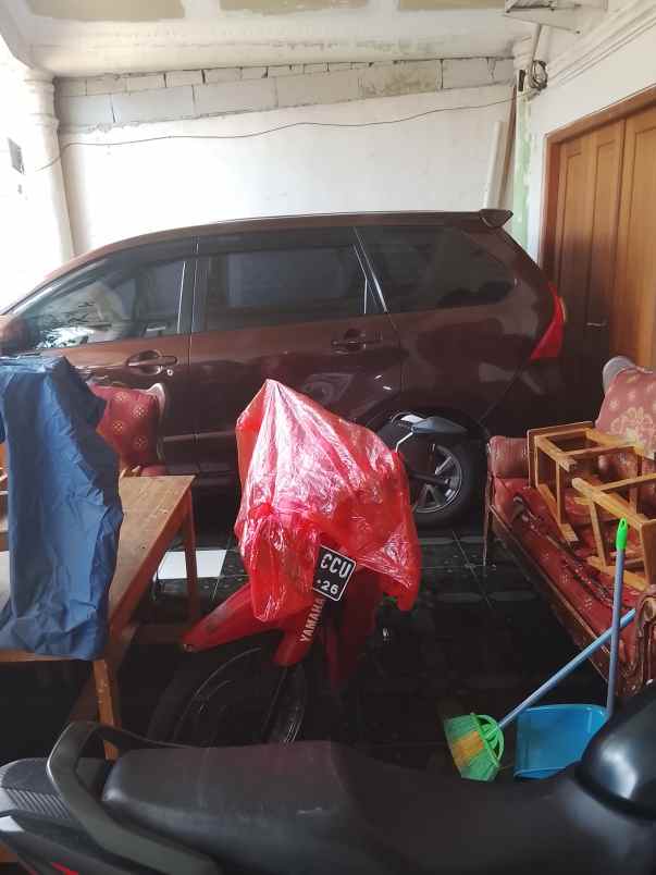 dijual rumah villa tangerang regency 1