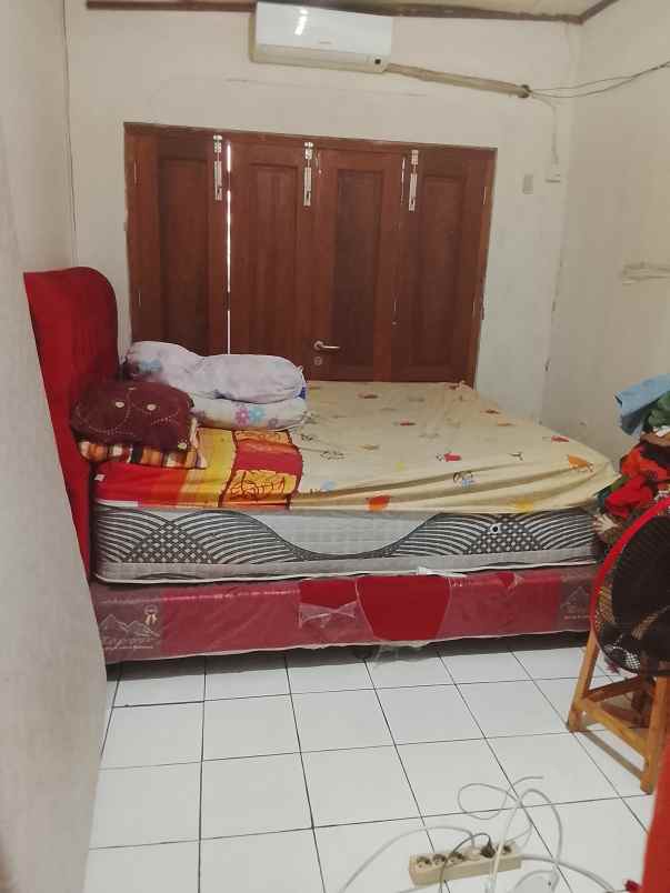 dijual rumah villa tangerang regency 1