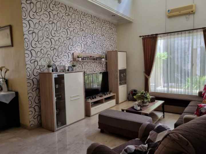 dijual rumah wisata bukit mas