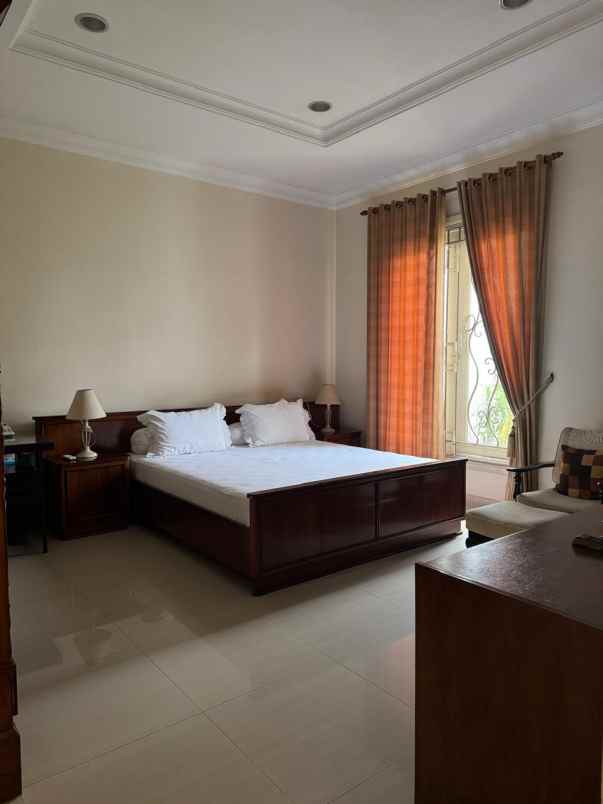 dijual rumah wisata bukit mas surabaya