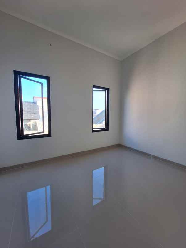 dijual rumah wonorejo selatan