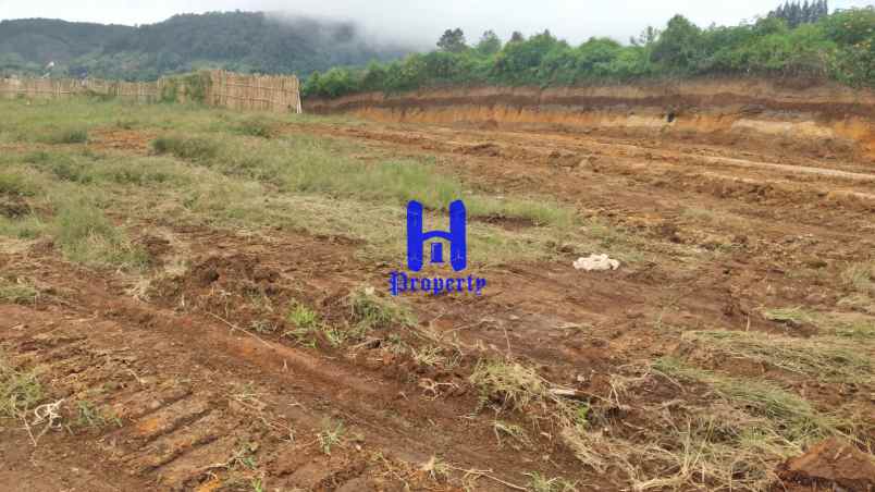 dijual tanah jalan kolam renang