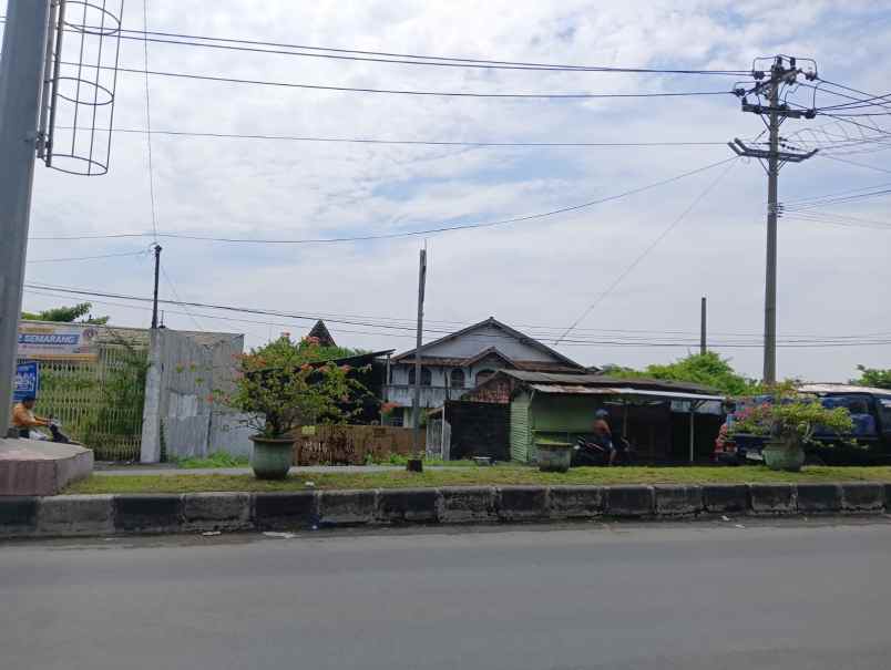 dijual tanah jalan majahit