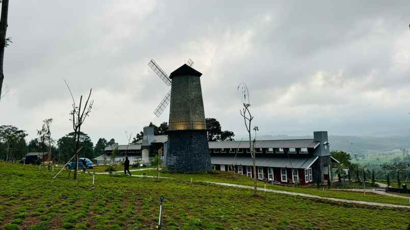 dijual tanah jalan raya puncak dua