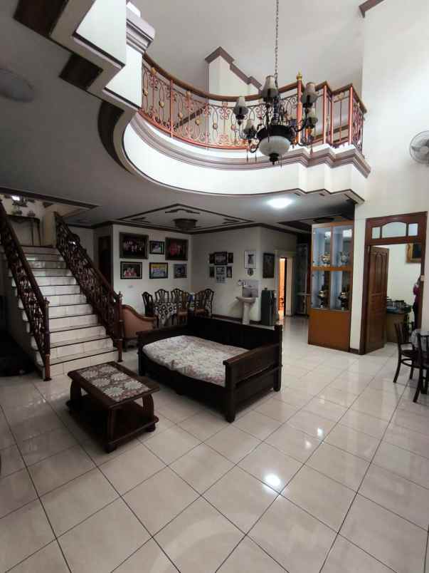 dijual tanah jl basuki rachmat cipinang