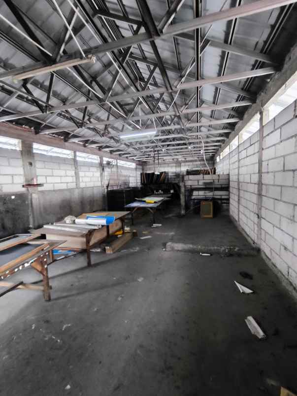 dijual tanah jl basuki rachmat cipinang