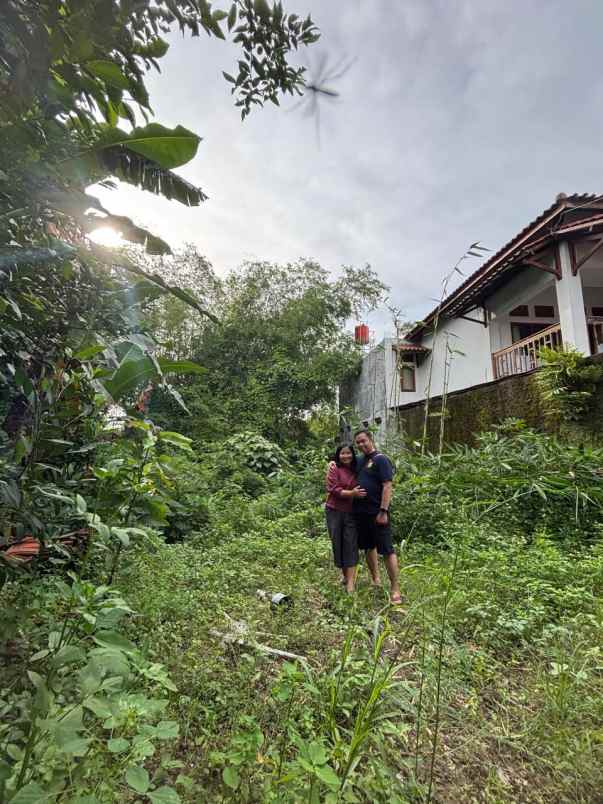 dijual tanah jl mojo gulon jebres kec