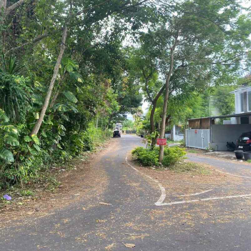 dijual tanah taman giri