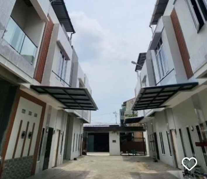 dijual villa jalan anom pahlawan