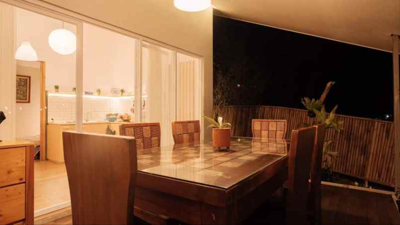 dijual villa jl bojong lembang kbb