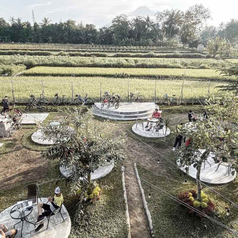 disewakan gedung cafe furniture dan peralatan cafe