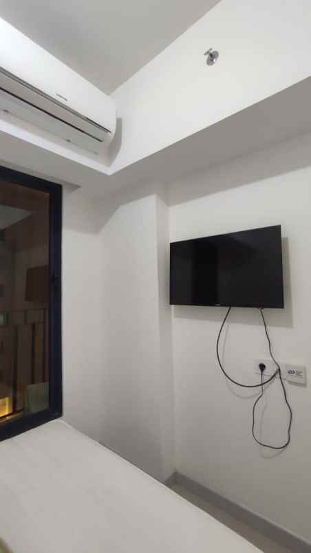 disewakan murah apartemen osaka pik2 type studio
