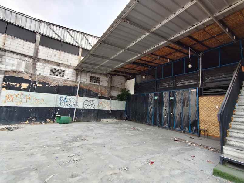 disewakan ruang usaha di jatiwaringin jakarta timur