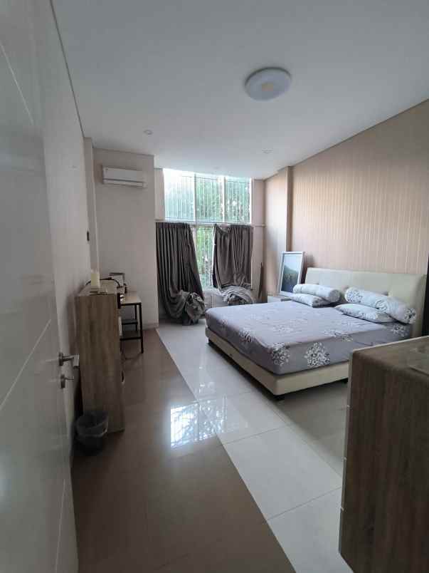 disewakan ruko gudang kantor dharmahusada